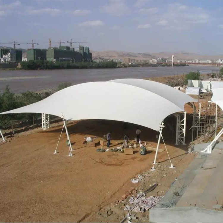 额尔古纳市膜结构汽车棚